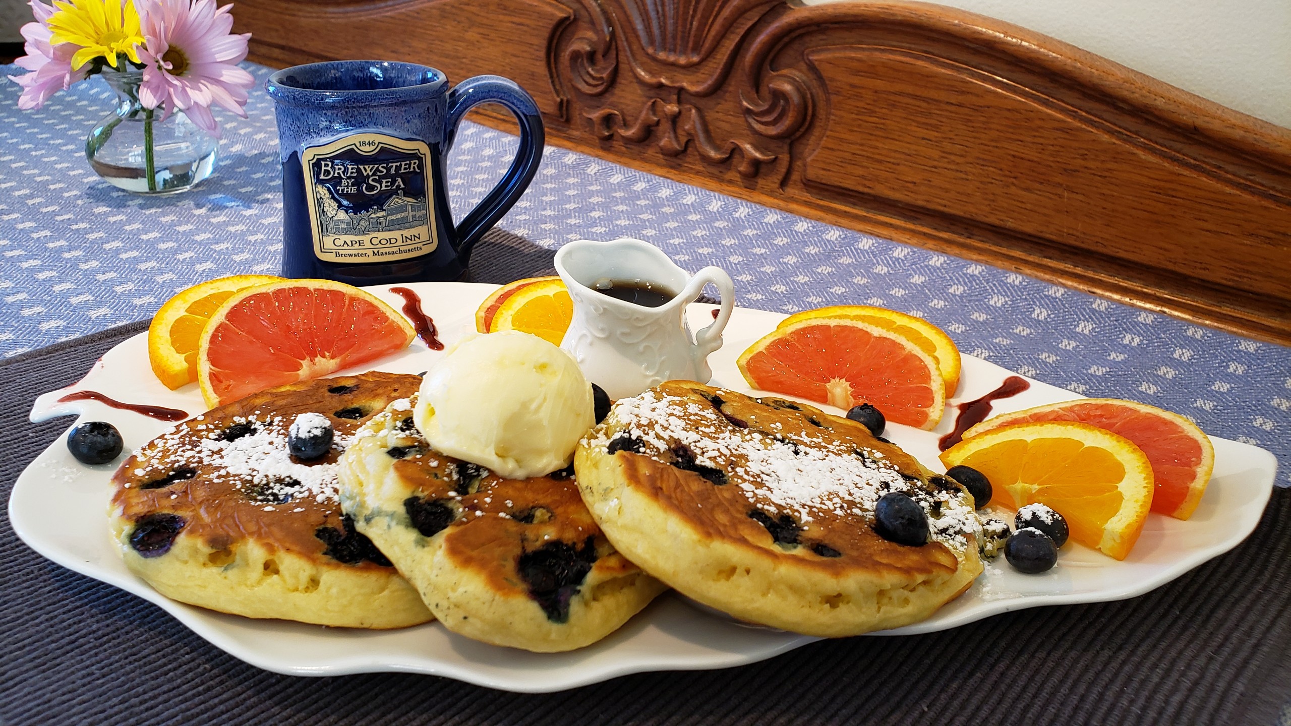 Recipe: Blueberry Crumb Pancakes